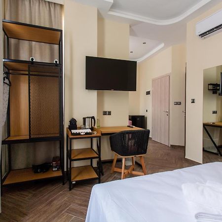 Leone Suites Thessaloniki Exterior photo